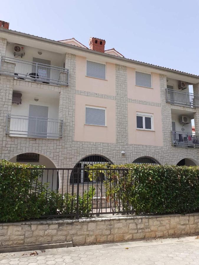Lola apartmani Rovinj Exterior foto